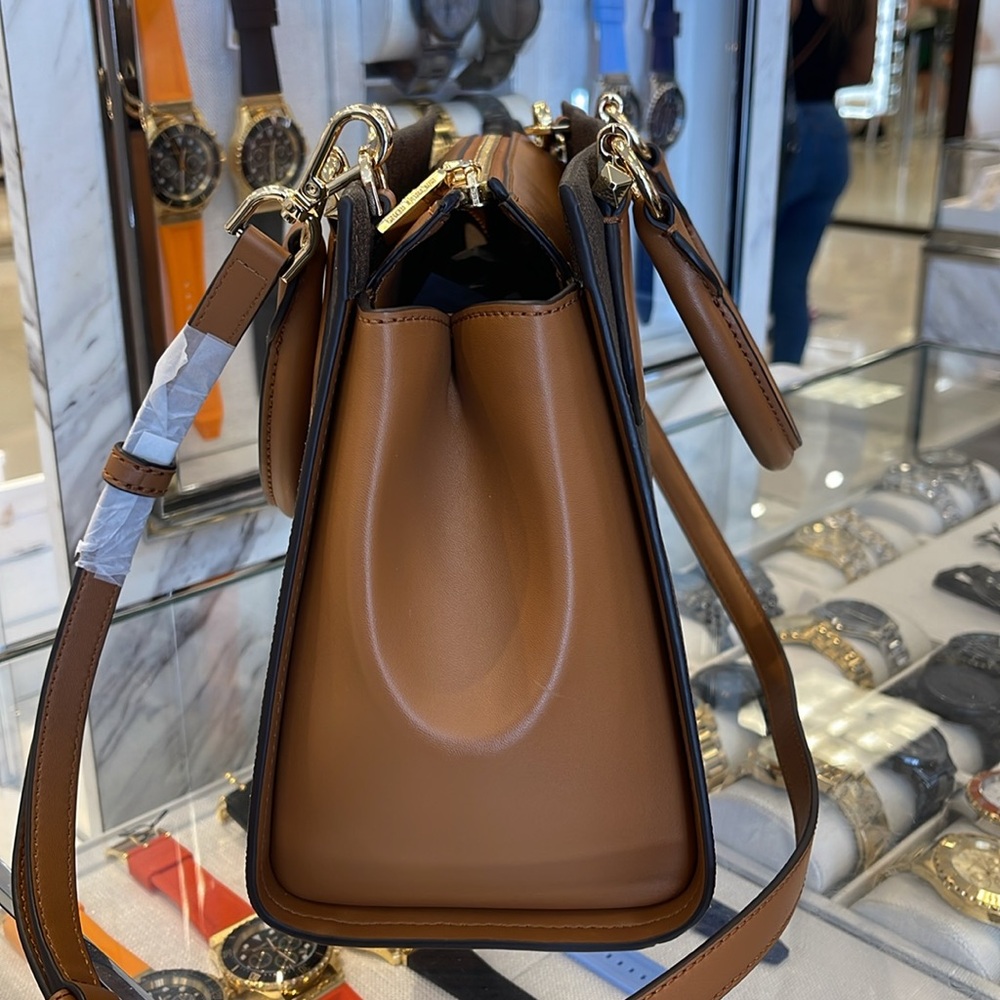 MICHAEL KORS Marilyn Md Signature Logo Convertible Satchel Crossbody
Brown/Acorn - Picture 13 of 16